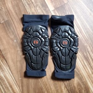 G-From Knee Pads